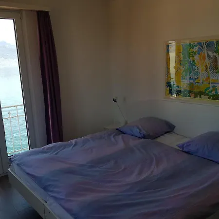 Le Rivage Hotel *